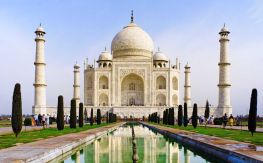 8-books-that-will-make-you-want-to-travel-to-india_resize
